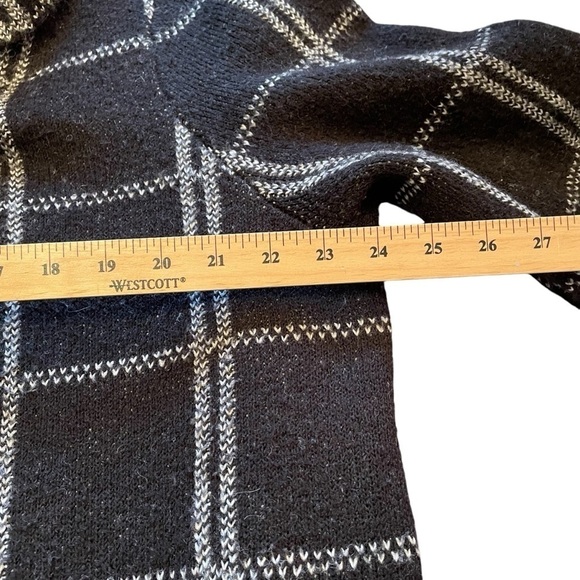 Ellen Tracy Wool Blend Cardigan Sweater Coat Plus Size 2X Black
Windowpane Check - Picture 6 of 10